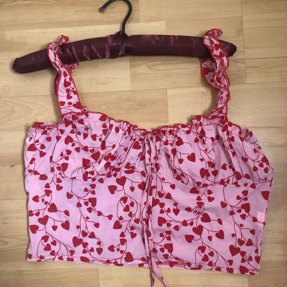 PINK RUFFLED CROP TOP WITH RED HEARTS